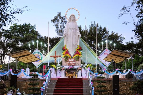 Tour hành hương Đức Mẹ Măng Đen - Đức Mẹ Giang Sơn (Tây Nguyên)